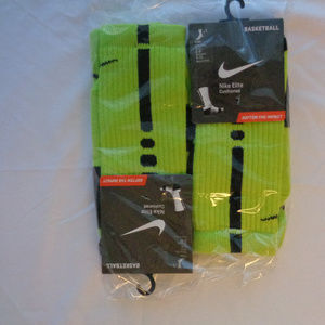 NWT Nike Elite Cushioned Medium